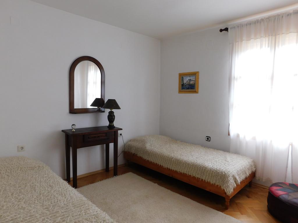 Family Vacation Home Topolnitza Koprivchtitsa Extérieur photo