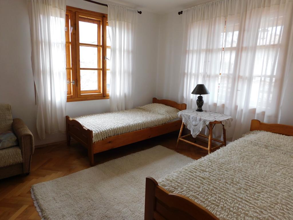 Family Vacation Home Topolnitza Koprivchtitsa Extérieur photo